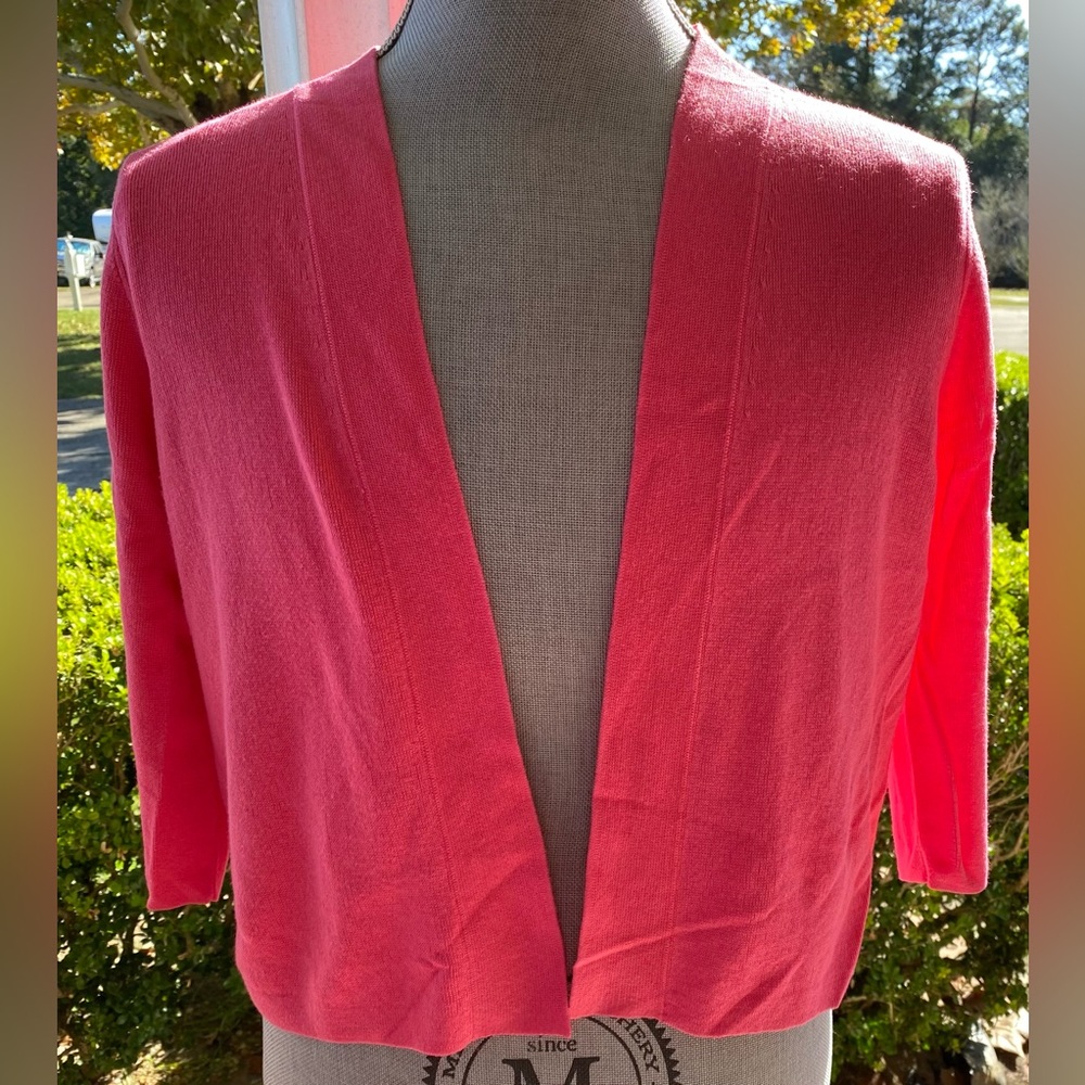 Tommy Bahama Shrug